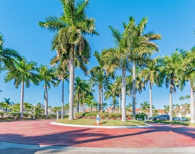 6077 Bahia Del Mar Boulevard - Photo Thumbnail 21