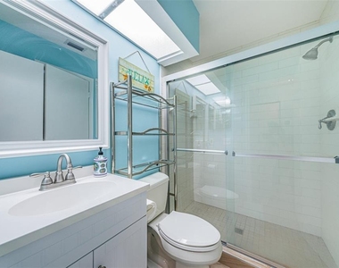 6077 Bahia Del Mar Boulevard - Photo Thumbnail 9
