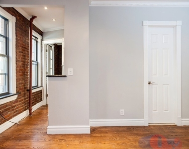 416 East 13th Street - Photo Thumbnail 2