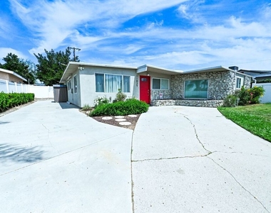 11839 205th Street - Photo Thumbnail 4