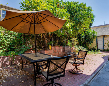 1130 S Hoover Street - Photo Thumbnail 2