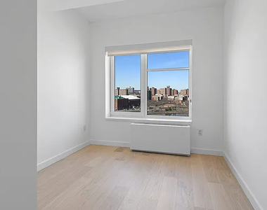 445 Gerard Avenue - Photo Thumbnail 1