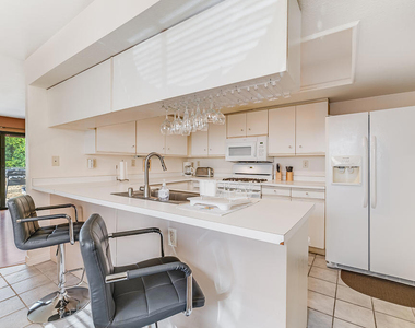 200 E Racquet Club Road - Photo Thumbnail 9
