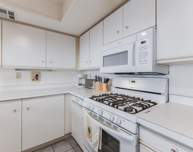 200 E Racquet Club Road - Photo Thumbnail 15