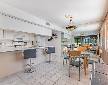 200 E Racquet Club Road - Photo Thumbnail 10