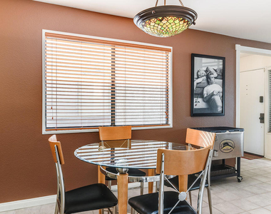 200 E Racquet Club Road - Photo Thumbnail 7