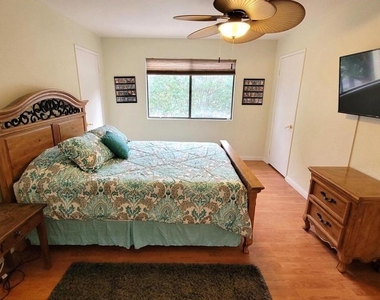 200 E Racquet Club Road - Photo Thumbnail 25