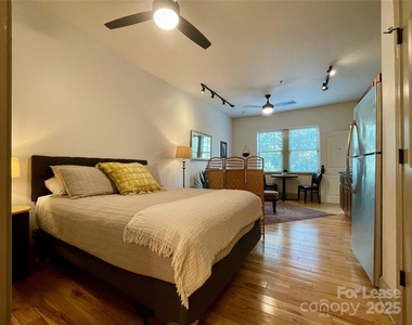 5 W Walnut Street - Photo Thumbnail 11