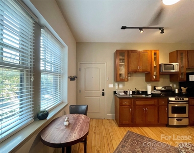 5 W Walnut Street - Photo Thumbnail 6