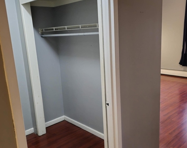80 Bay Street - Photo Thumbnail 14