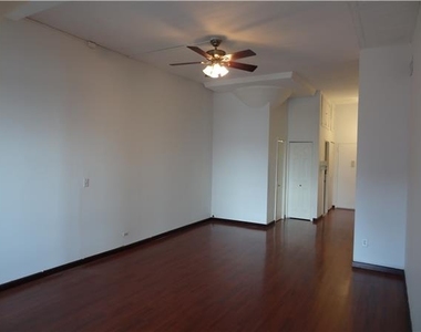 80 Bay Street - Photo Thumbnail 4