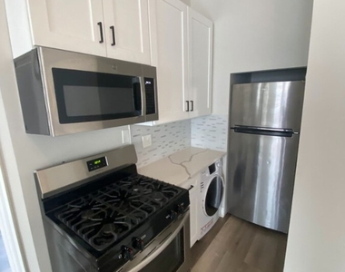 2658 W Huron St - Photo Thumbnail 2
