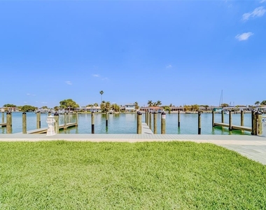 415 Island Way - Photo Thumbnail 51