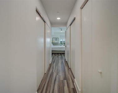 415 Island Way - Photo Thumbnail 38