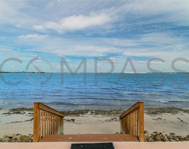 6177 Sun Boulevard - Photo Thumbnail 12