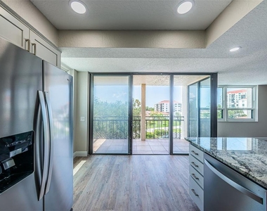 6177 Sun Boulevard - Photo Thumbnail 13