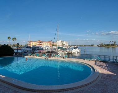 10355 Paradise Boulevard - Photo Thumbnail 4