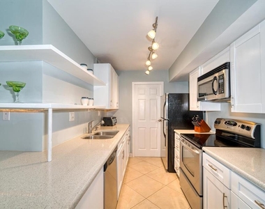 10355 Paradise Boulevard - Photo Thumbnail 13