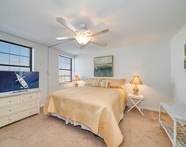 10355 Paradise Boulevard - Photo Thumbnail 20
