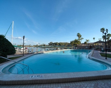 10355 Paradise Boulevard - Photo Thumbnail 22