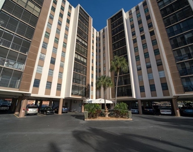 10355 Paradise Boulevard - Photo Thumbnail 29