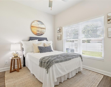 7616 Washington Street - Photo Thumbnail 5