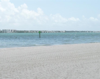 845 S Gulfview Boulevard - Photo Thumbnail 22
