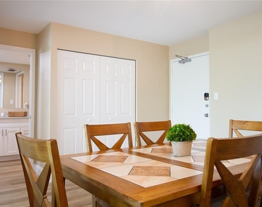 440 S Gulfview Boulevard - Photo Thumbnail 7