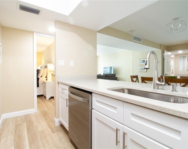 440 S Gulfview Boulevard - Photo Thumbnail 11