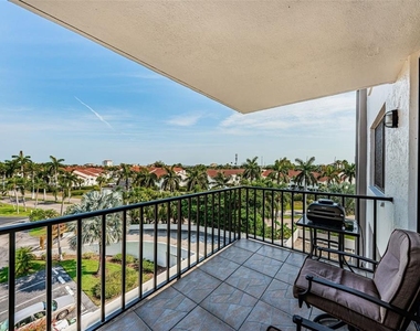 6361 Bahia Del Mar Boulevard - Photo Thumbnail 2