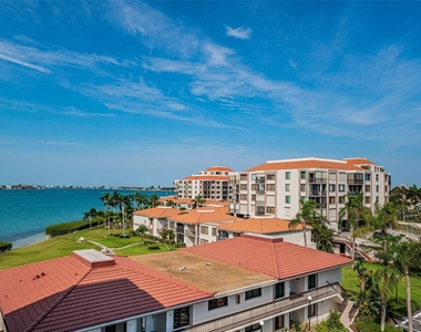 6361 Bahia Del Mar Boulevard - Photo Thumbnail 1