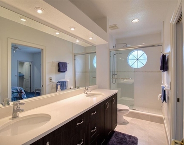 131 Sands Point Drive - Photo Thumbnail 15