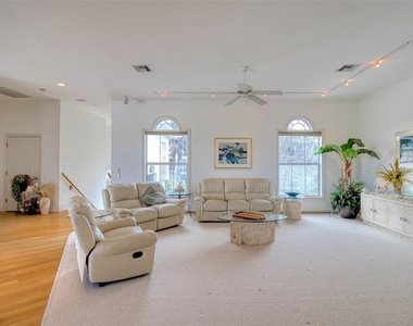 131 Sands Point Drive - Photo Thumbnail 5