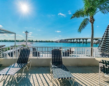 5901 Bahia Del Mar Circle - Photo Thumbnail 25