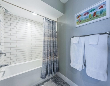 5901 Bahia Del Mar Circle - Photo Thumbnail 20