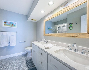 5901 Bahia Del Mar Circle - Photo Thumbnail 18
