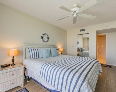 5901 Bahia Del Mar Circle - Photo Thumbnail 15
