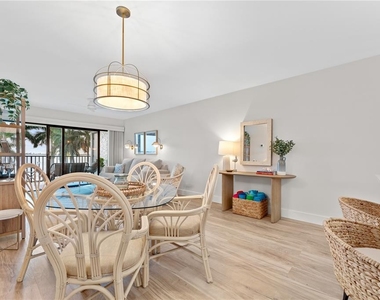 6287 Bahia Del Mar Circle - Photo Thumbnail 14
