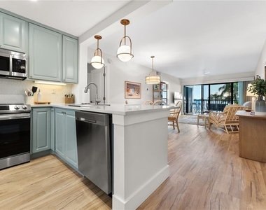 6287 Bahia Del Mar Circle - Photo Thumbnail 11
