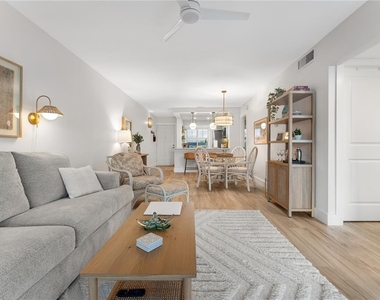 6287 Bahia Del Mar Circle - Photo Thumbnail 20
