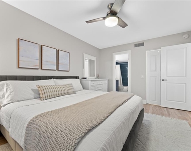 6287 Bahia Del Mar Circle - Photo Thumbnail 27