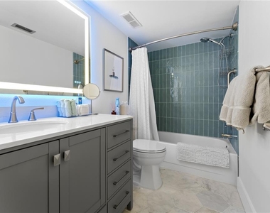 6287 Bahia Del Mar Circle - Photo Thumbnail 31