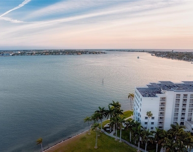 6287 Bahia Del Mar Circle - Photo Thumbnail 45