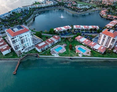 6287 Bahia Del Mar Circle - Photo Thumbnail 46