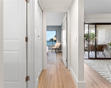 6287 Bahia Del Mar Circle - Photo Thumbnail 21