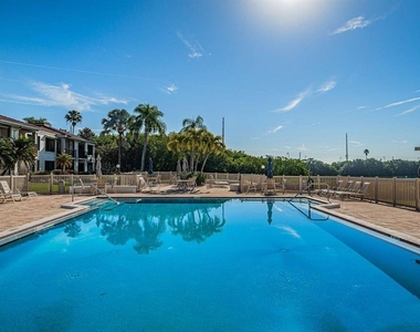 6365 Bahia Del Mar Boulevard - Photo Thumbnail 17
