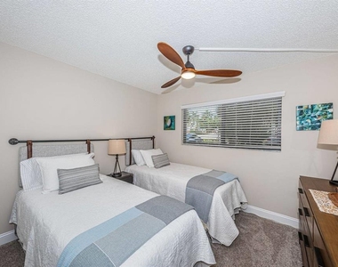 6365 Bahia Del Mar Boulevard - Photo Thumbnail 19