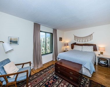 6295 Bahia Del Mar Circle - Photo Thumbnail 13