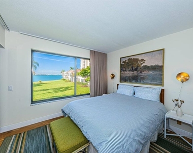 6295 Bahia Del Mar Circle - Photo Thumbnail 16