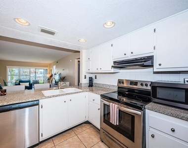 6268 Palma Del Mar Boulevard S - Photo Thumbnail 8